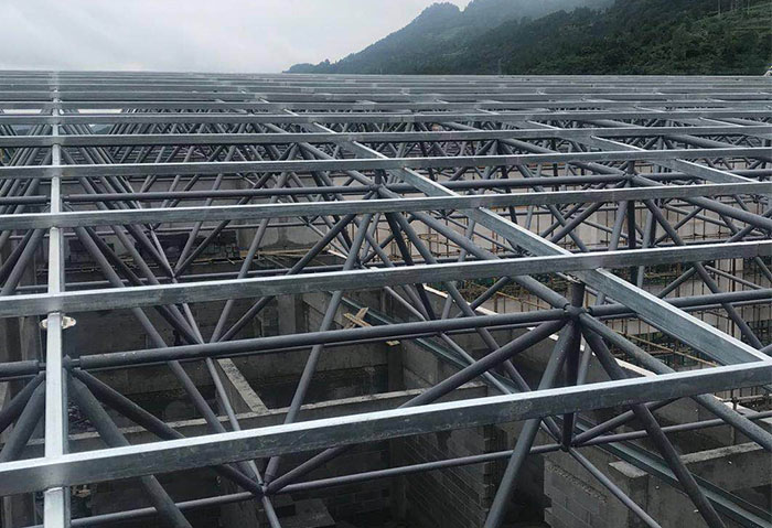 黄海仁怀冠英学校艺体楼网架